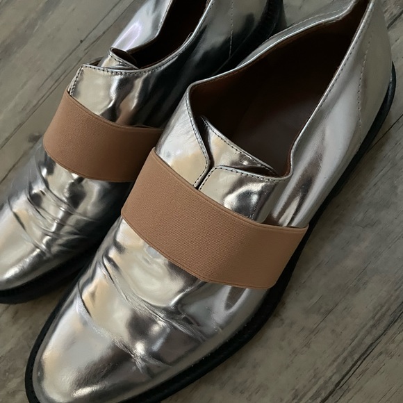 - Givenchy Silver shoes - Picture 4 of 6